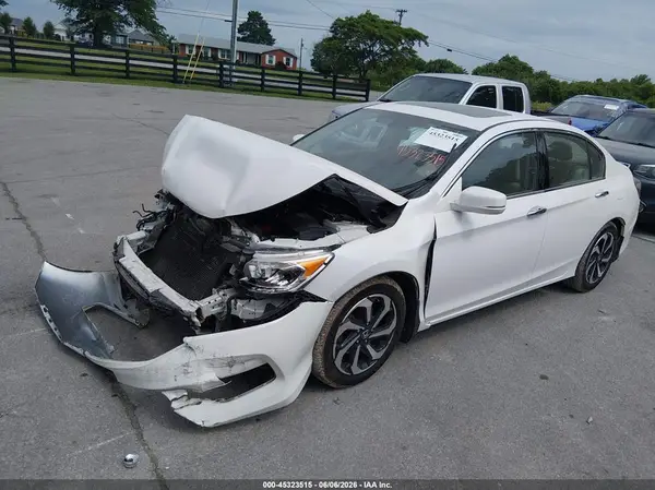1HGCR3F86HA044366 2017 HONDA ACCORD - Image 2