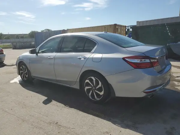 1HGCR3F86HA045663 2017 HONDA ACCORD - Image 2
