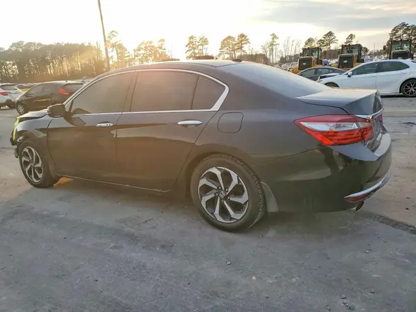 1HGCR3F87GA010760 2016 HONDA ACCORD - Image 2