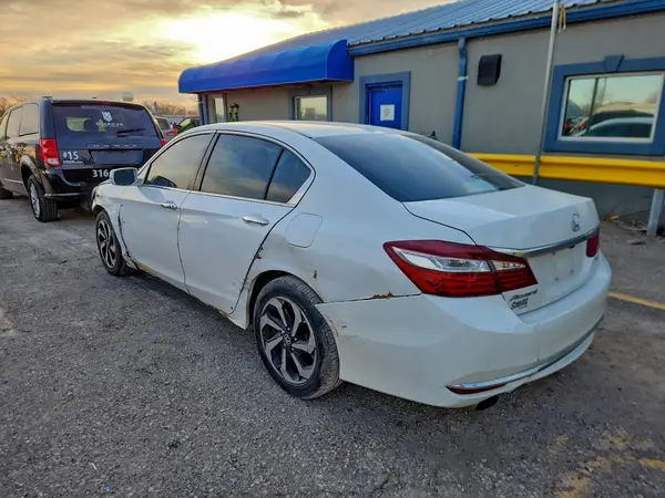 1HGCR3F87GA019118 2016 HONDA ACCORD - Image 2