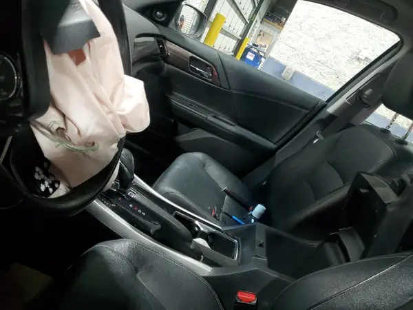 1HGCR3F87HA001204 2017 HONDA ACCORD - Image 8