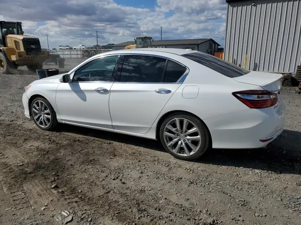 1HGCR3F87HA011960 2017 HONDA ACCORD - Image 2