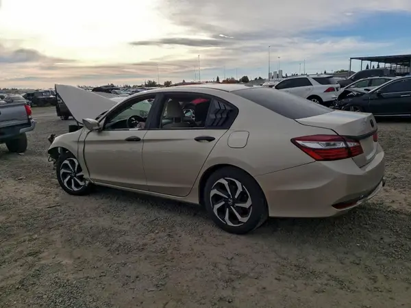 1HGCR3F87HA013708 2017 HONDA ACCORD - Image 2