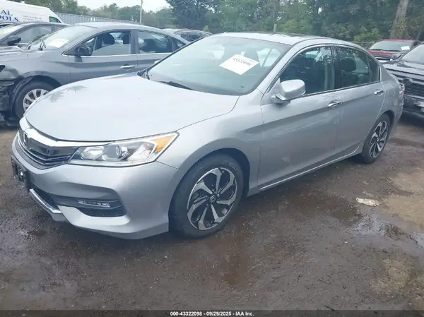 1HGCR3F87HA016317 2017 HONDA ACCORD - Image 2