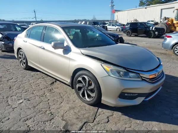 1HGCR3F87HA016365 2017 HONDA ACCORD - Image 1