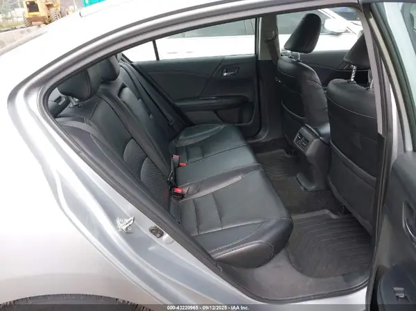 1HGCR3F87HA022134 2017 HONDA ACCORD - Image 8