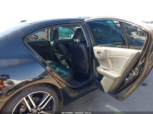 1HGCR3F87HA022912 2017 HONDA ACCORD - Image 8