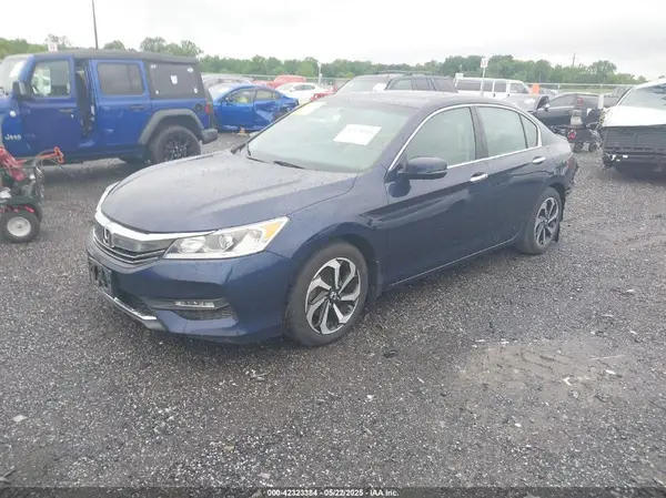 1HGCR3F87HA025020 2017 HONDA ACCORD - Image 2
