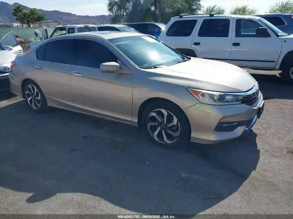 1HGCR3F87HA025065 2017 HONDA ACCORD - Image 1