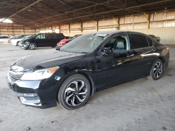 1HGCR3F87HA043646 2017 HONDA ACCORD - Image 1