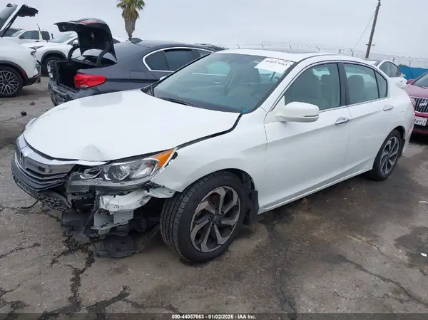 1HGCR3F88GA001310 2016 HONDA ACCORD - Image 2