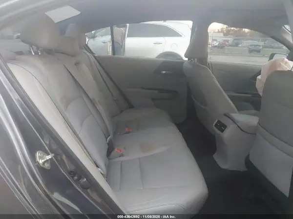 1HGCR3F88GA002246 2016 HONDA ACCORD - Image 8