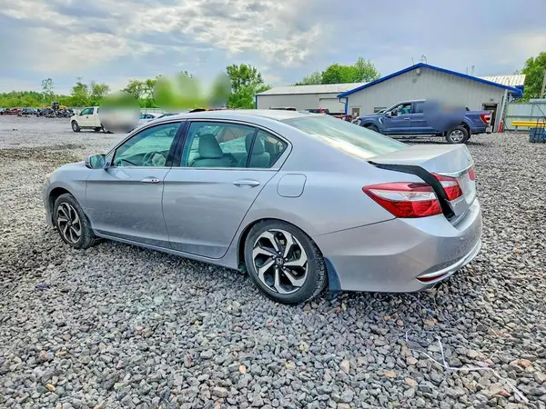 1HGCR3F88GA010508 2016 HONDA ACCORD - Image 2
