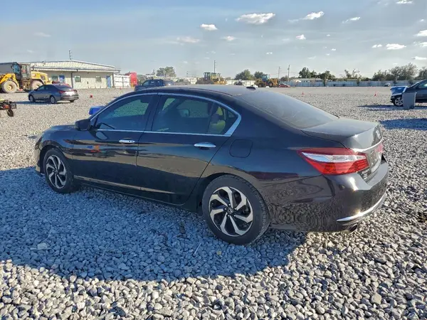 1HGCR3F88GA015563 2016 HONDA ACCORD - Image 2