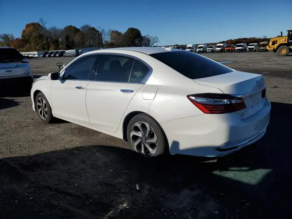 1HGCR3F88GA032783 2016 HONDA ACCORD - Image 2