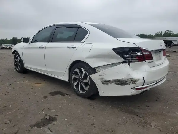 1HGCR3F88HA000028 2017 HONDA ACCORD - Image 2