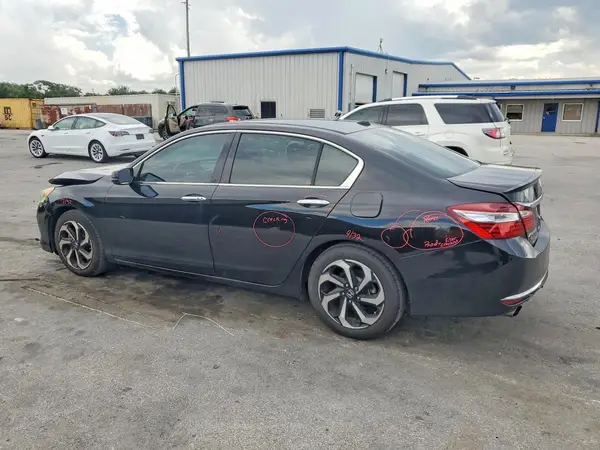 1HGCR3F88HA000630 2017 HONDA ACCORD - Image 2