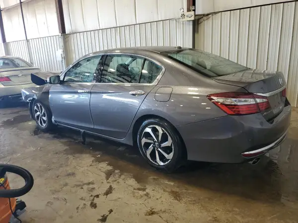 1HGCR3F88HA006072 2017 HONDA ACCORD - Image 2