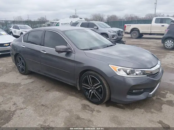 1HGCR3F88HA008677 2017 HONDA ACCORD - Image 1