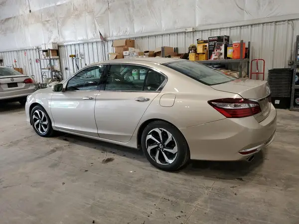 1HGCR3F88HA013717 2017 HONDA ACCORD - Image 2