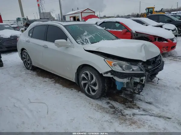 1HGCR3F88HA014852 2017 HONDA ACCORD - Image 1