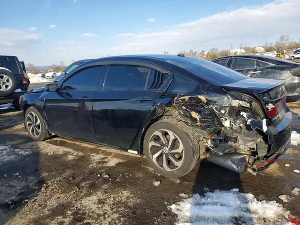 1HGCR3F88HA017119 2017 HONDA ACCORD - Image 2
