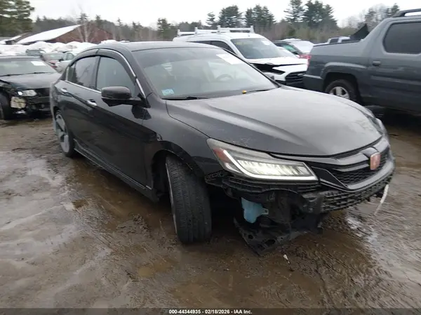 1HGCR3F88HA021851 2017 HONDA ACCORD - Image 1