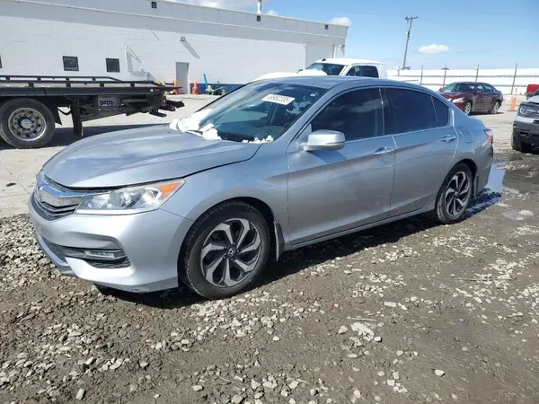 1HGCR3F88HA023695 2017 HONDA ACCORD - Image 1