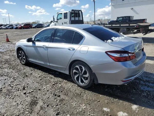 1HGCR3F88HA023695 2017 HONDA ACCORD - Image 2