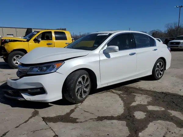 1HGCR3F88HA026273 2017 HONDA ACCORD - Image 1