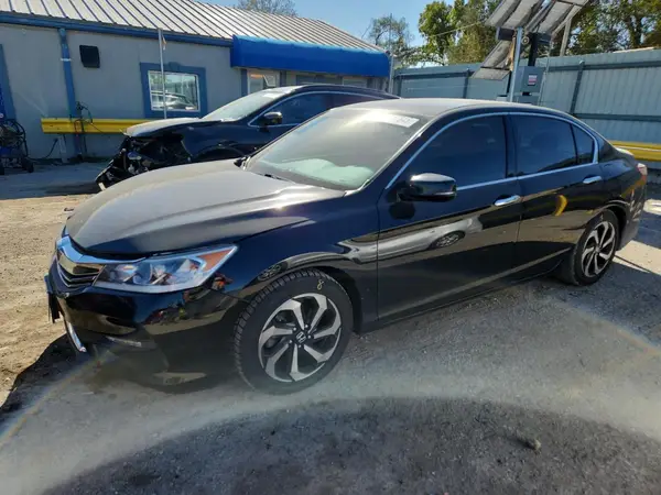1HGCR3F88HA026533 2017 HONDA ACCORD - Image 1