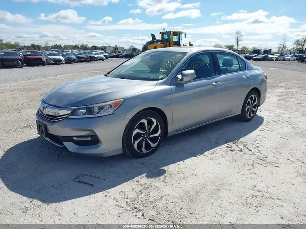 1HGCR3F88HA028394 2017 HONDA ACCORD - Image 2