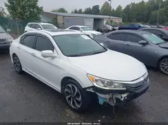 1HGCR3F88HA032946 2017 HONDA ACCORD
