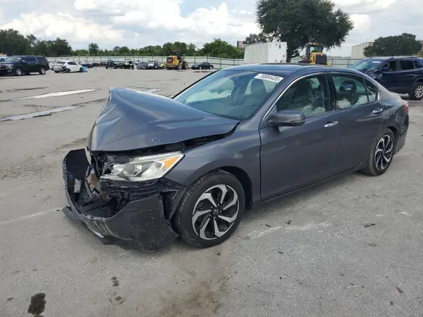 1HGCR3F88HA034213 2017 HONDA ACCORD - Image 1