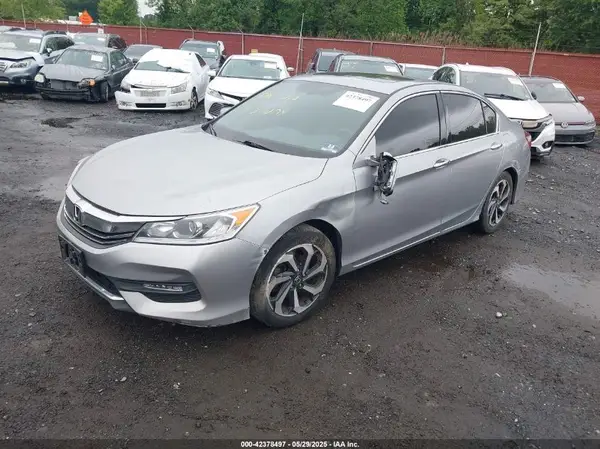 1HGCR3F88HA037029 2017 HONDA ACCORD - Image 2