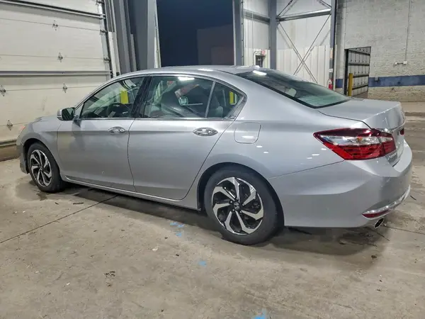 1HGCR3F88HA038603 2017 HONDA ACCORD - Image 2