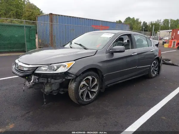 1HGCR3F88HA039430 2017 HONDA ACCORD - Image 2