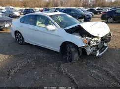 1HGCR3F89GA000487 2016 HONDA ACCORD
