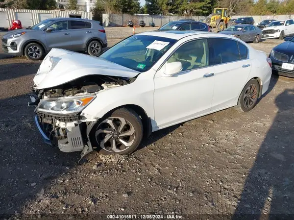 1HGCR3F89GA000487 2016 HONDA ACCORD - Image 2