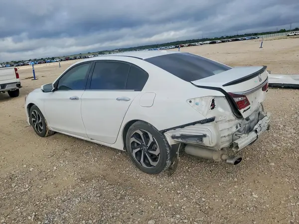 1HGCR3F89GA005740 2016 HONDA ACCORD - Image 2