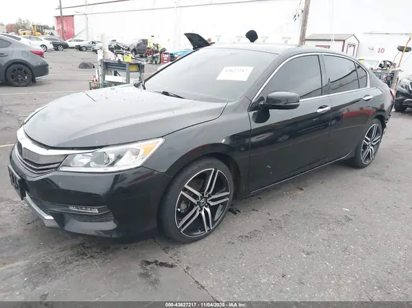 1HGCR3F89GA010890 2016 HONDA ACCORD - Image 2