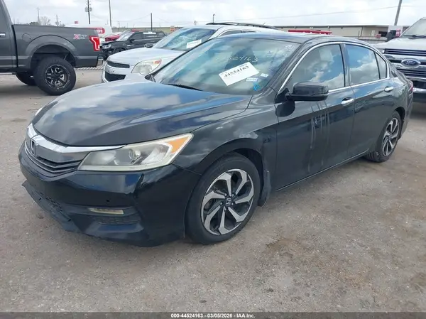 1HGCR3F89GA014678 2016 HONDA ACCORD - Image 2