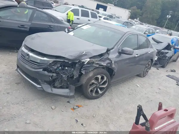 1HGCR3F89GA021601 2016 HONDA ACCORD - Image 2