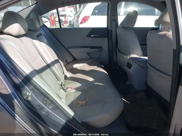 1HGCR3F89HA002824 2017 HONDA ACCORD - Image 8