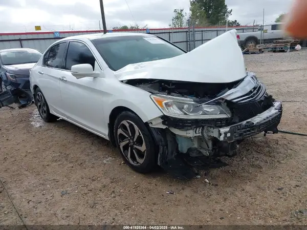 1HGCR3F89HA023124 2017 HONDA ACCORD - Image 1