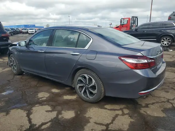 1HGCR3F89HA031904 2017 HONDA ACCORD - Image 2