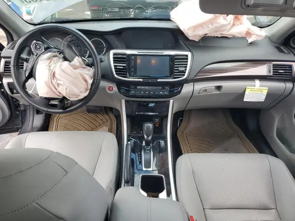 1HGCR3F89HA031904 2017 HONDA ACCORD - Image 8