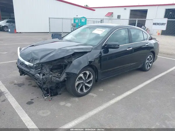 1HGCR3F89HA032146 2017 HONDA ACCORD - Image 2