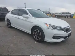 1HGCR3F89HA032552 2017 HONDA ACCORD