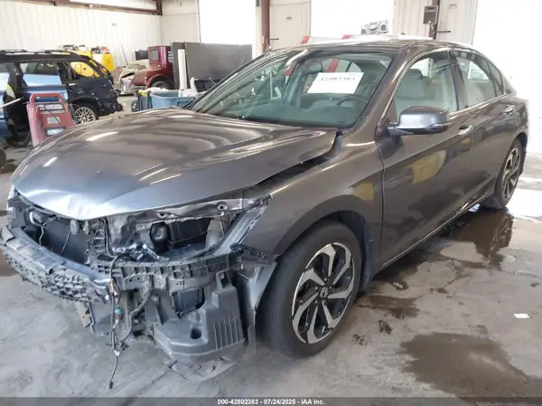 1HGCR3F89HA042000 2017 HONDA ACCORD - Image 2